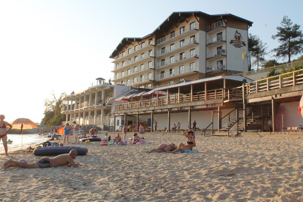 Golden Hills Hotel Lermontovo (Krasnodar Krai) Buitenkant foto